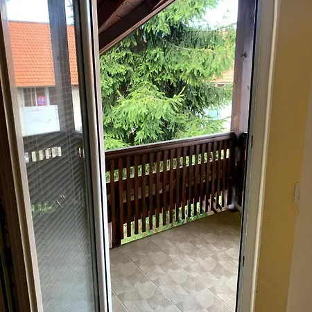 Yellow House Apartament Palisat