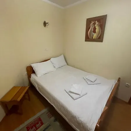 Apartament Yellow House Palisat