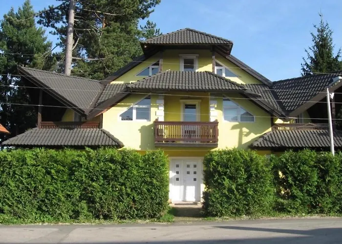 Yellow House Palisat