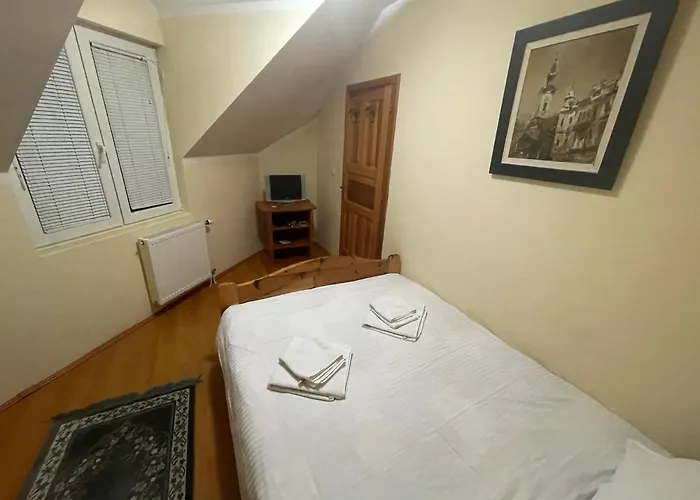 Yellow House Palisat